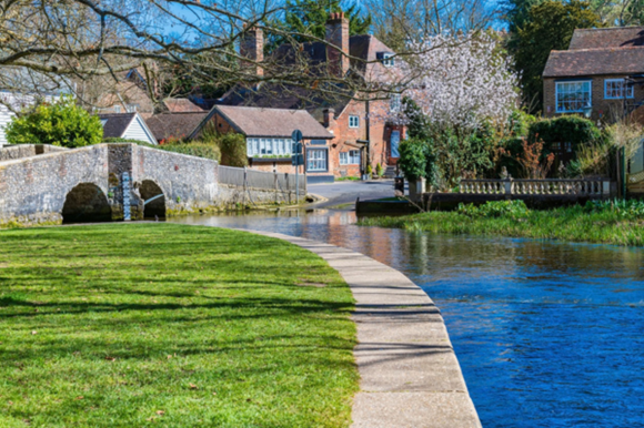How to spend a day in Eynsford Kent things to do North Downs