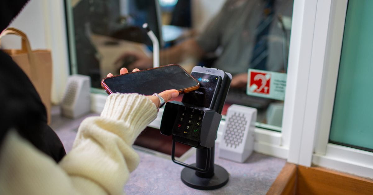 Discount rail tickets contactless